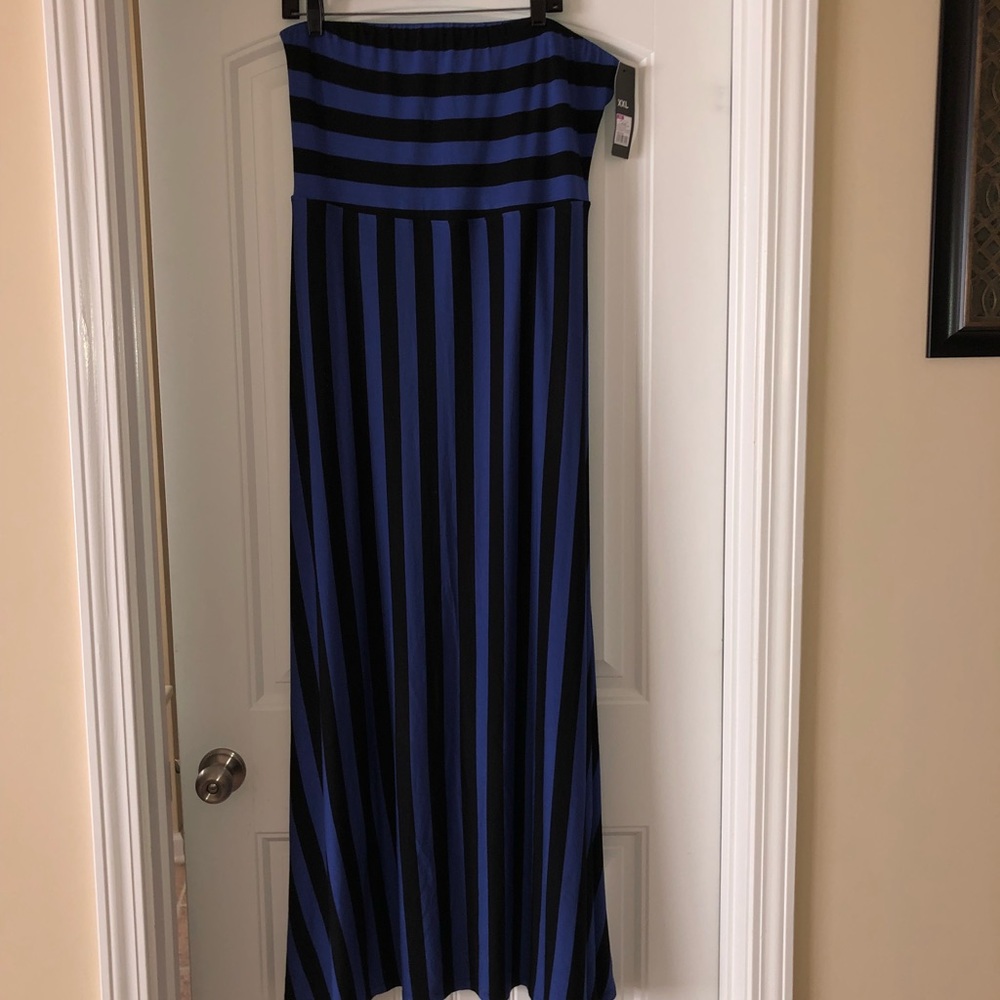 NWT Blue & Black Halter Maxi Dress